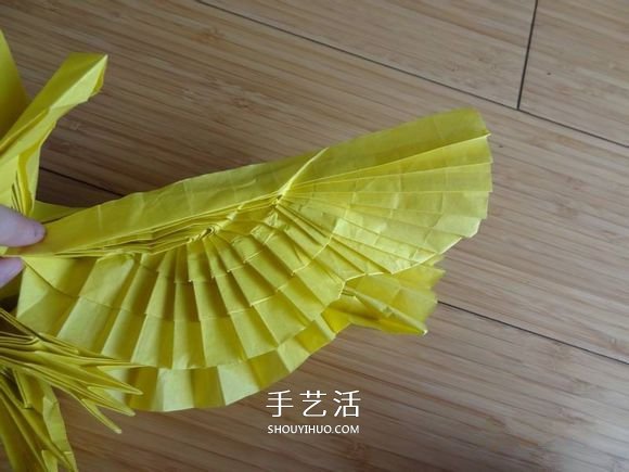 鷹的折紙教程 手工折紙展開翅膀雄鷹的步驟圖 -  itrip.net.cn