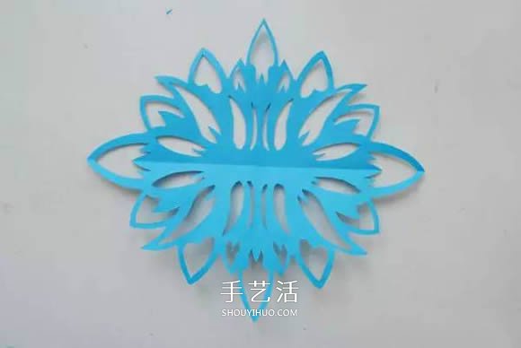 怎么剪紙窗花的教程 四角剪紙大圖案窗花圖解 -  itrip.net.cn