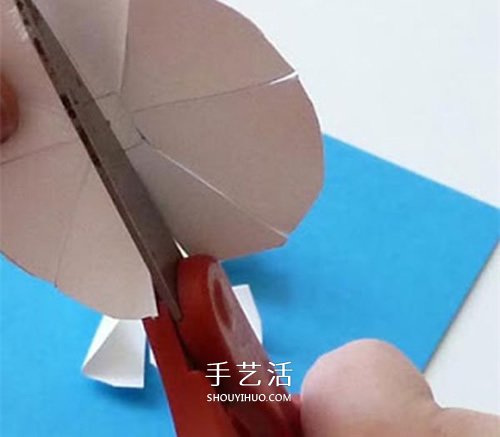 我把花兒送給您！漂亮教師節(jié)花朵賀卡的做法 -  itrip.net.cn