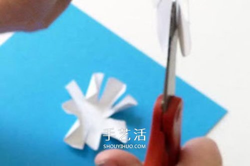 我把花兒送給您！漂亮教師節(jié)花朵賀卡的做法 -  itrip.net.cn