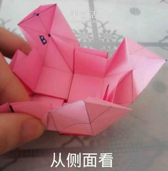 情人節(jié)禮品盒折紙圖解 好看韓式玫瑰禮盒的折法 -  itrip.net.cn