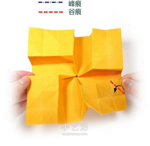 在川崎玫瑰上進(jìn)行改造 美麗紙玫瑰花手工折法 -  itrip.net.cn