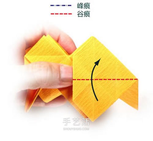 在川崎玫瑰上進(jìn)行改造 美麗紙玫瑰花手工折法 -  itrip.net.cn