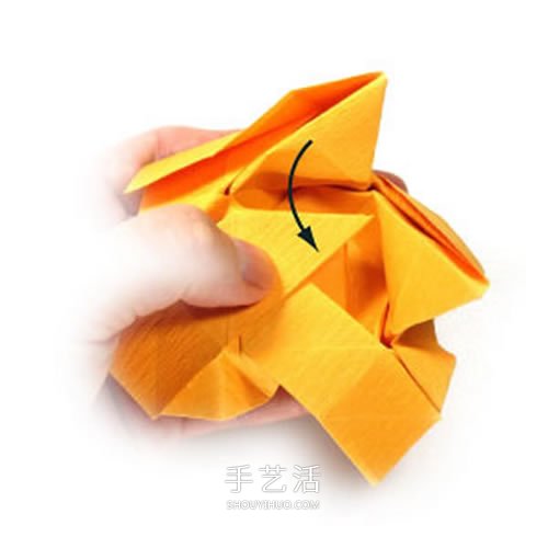 在川崎玫瑰上進(jìn)行改造 美麗紙玫瑰花手工折法 -  itrip.net.cn