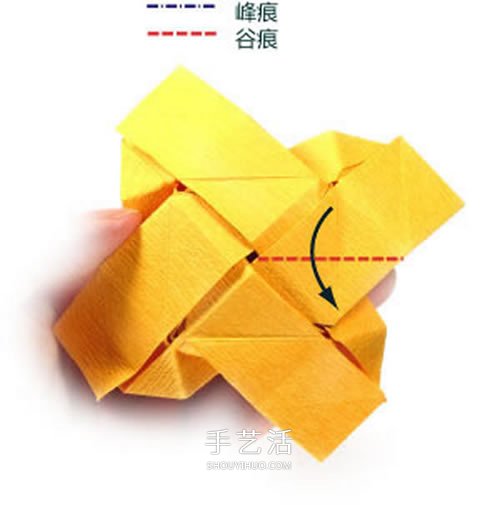 在川崎玫瑰上進(jìn)行改造 美麗紙玫瑰花手工折法 -  itrip.net.cn