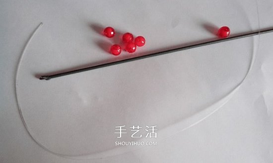 情人節(jié)串珠玫瑰花DIY 用串珠做紅玫瑰的方法 -  itrip.net.cn