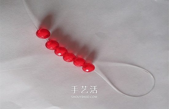 情人節(jié)串珠玫瑰花DIY 用串珠做紅玫瑰的方法 -  itrip.net.cn