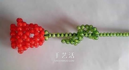情人節(jié)串珠玫瑰花DIY 用串珠做紅玫瑰的方法 -  itrip.net.cn