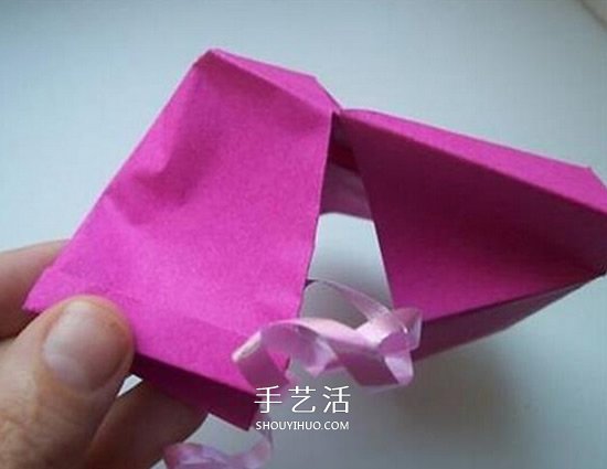 簡(jiǎn)單鞋子的折法圖解 女式紙鞋子怎么折方法 -  itrip.net.cn