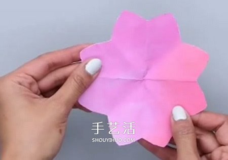 美麗的春天手工 卡紙做立體花朵賀卡的方法 -  itrip.net.cn
