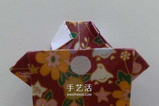 怎么折男T恤的圖解教程 手工折紙T恤簡(jiǎn)單折法 -  itrip.net.cn