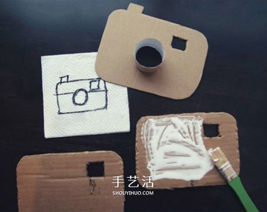 硬紙板手工制作相機(jī) 兒童做玩具相機(jī)的教程 -  itrip.net.cn