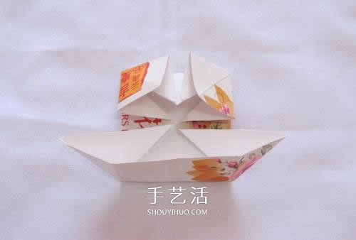 廢紙折花型筆筒的折法 還可以當(dāng)垃圾盒使用 -  itrip.net.cn
