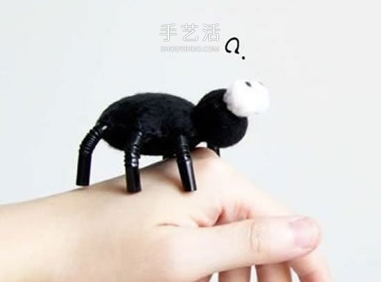 手工蜘蛛怎么做圖解 吸管手工制作萬圣節(jié)蜘蛛 -  itrip.net.cn