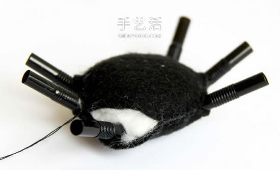 手工蜘蛛怎么做圖解 吸管手工制作萬圣節(jié)蜘蛛 -  itrip.net.cn