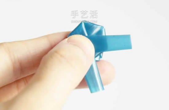吸管編花的圖解教程 插入花瓶做成漂亮插花 -  itrip.net.cn