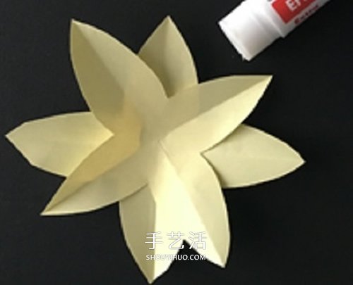 手工卡紙花的做法圖解 幼兒制作立體花朵教程 -  itrip.net.cn