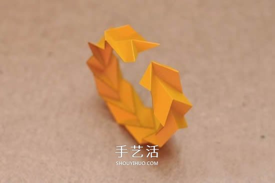 卡紙折手鐲的圖解教程 教你折出立體幾何手鐲 -  itrip.net.cn