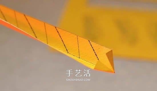 卡紙折手鐲的圖解教程 教你折出立體幾何手鐲 -  itrip.net.cn