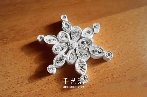 詳細(xì)的雪花衍紙教程圖解 DIY美麗的新年掛飾 -  itrip.net.cn