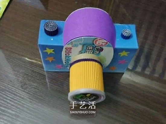 幼兒園手工作品圖片 廢物利用做的漂亮相機(jī) -  itrip.net.cn
