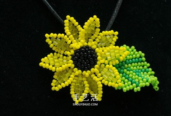 簡單又漂亮的串珠教程 手工串珠向日葵項(xiàng)鏈墜 -  itrip.net.cn