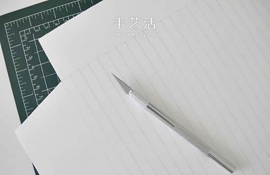 編織風(fēng)書皮的包法圖解 卡紙手工制作雙色書皮 -  itrip.net.cn