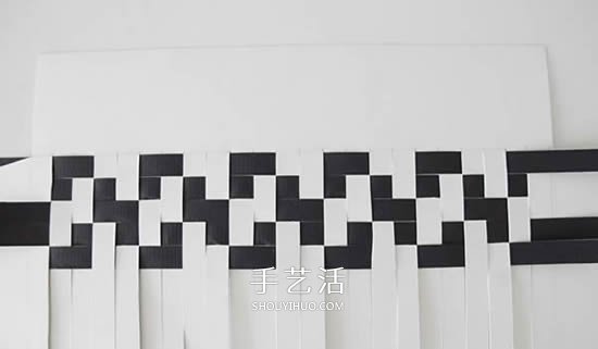 編織風(fēng)書皮的包法圖解 卡紙手工制作雙色書皮 -  itrip.net.cn