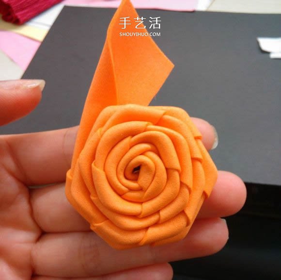 海綿紙折玫瑰花步驟 手工海綿紙花也能這么美！ -  itrip.net.cn