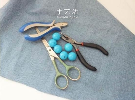 DIY裹珠手鏈的方法圖解 牛仔布改造易搭配手鏈 -  itrip.net.cn