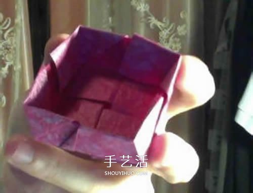 韓式玫瑰花禮盒怎么折 包括蓋子和盒身的折法 -  itrip.net.cn