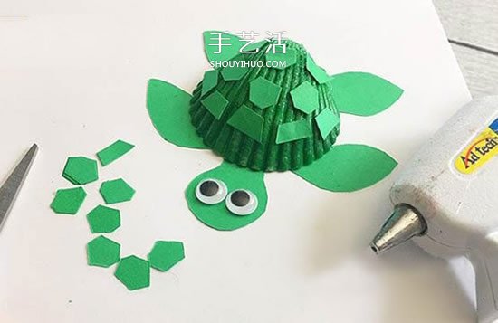 用貝殼做小烏龜?shù)姆椒?幼兒手工制作小烏龜 -  itrip.net.cn
