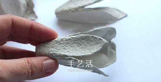 幼兒園手工花環(huán)怎么做 小清新雞蛋托花環(huán)DIY -  itrip.net.cn