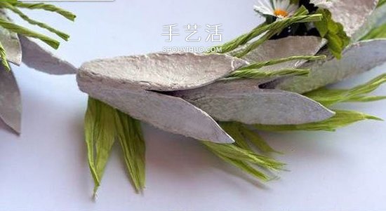 幼兒園手工花環(huán)怎么做 小清新雞蛋托花環(huán)DIY -  itrip.net.cn