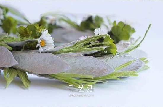 幼兒園手工花環(huán)怎么做 小清新雞蛋托花環(huán)DIY -  itrip.net.cn