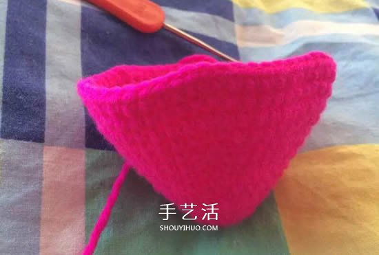 鉤織草莓包包的方法 寶寶可愛草莓包的鉤法 -  itrip.net.cn