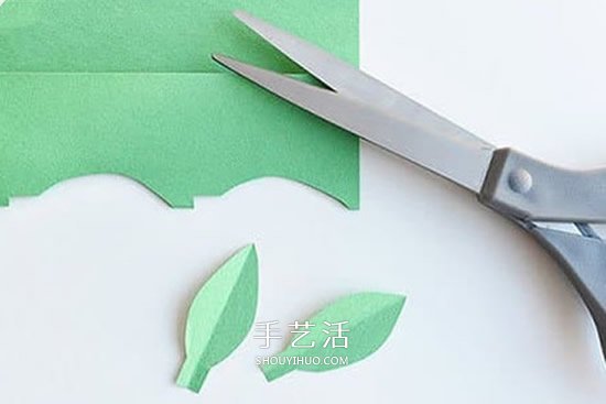 怎么用蛋糕紙做花朵 幼兒手工制作蛋糕紙小花 -  itrip.net.cn