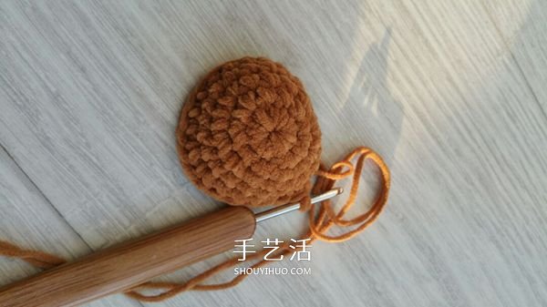 毛線(xiàn)鉤織小熊的方法 可愛(ài)小熊玩偶的鉤法圖解 -  itrip.net.cn
