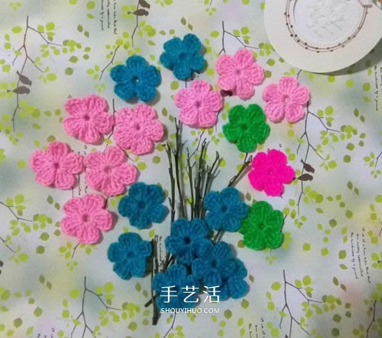 可愛(ài)五瓣花朵的鉤法 基礎(chǔ)鉤織毛線小花圖解 -  itrip.net.cn