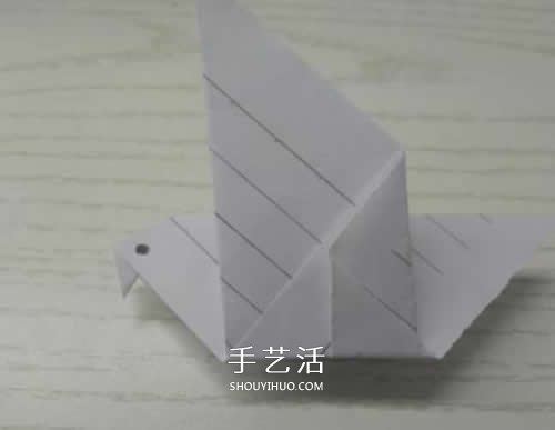 幼兒園手工折紙教程 最簡(jiǎn)單和平鴿的折法圖解 -  itrip.net.cn