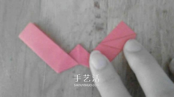 手工星空花球的折法圖解 就像鏤空的發(fā)光星星 -  itrip.net.cn