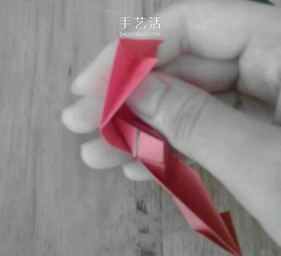 手工星空花球的折法圖解 就像鏤空的發(fā)光星星 -  itrip.net.cn