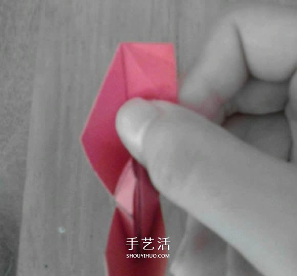 手工星空花球的折法圖解 就像鏤空的發(fā)光星星 -  itrip.net.cn
