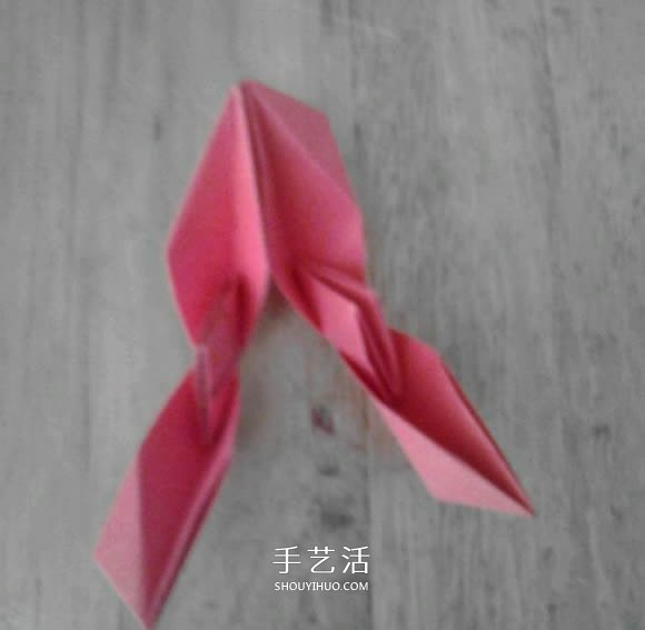 手工星空花球的折法圖解 就像鏤空的發(fā)光星星 -  itrip.net.cn