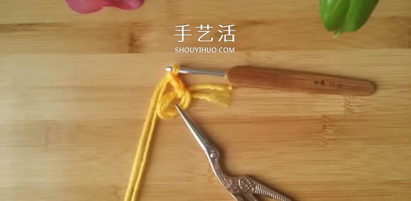 手工鉤針編織單色花朵坐墊/杯墊的方法圖解 -  itrip.net.cn