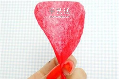 幼兒園母親節(jié)紙花制作 簡(jiǎn)易餐巾紙花的做法 -  itrip.net.cn