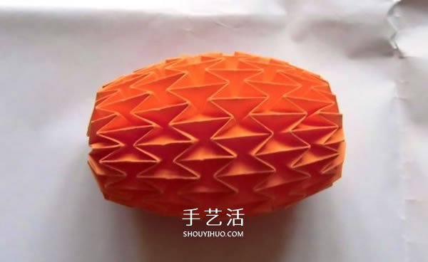 怎么折變形球的方法 彈力變形球的折法圖解 -  itrip.net.cn