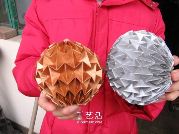 怎么折變形球的方法 彈力變形球的折法圖解 -  itrip.net.cn
