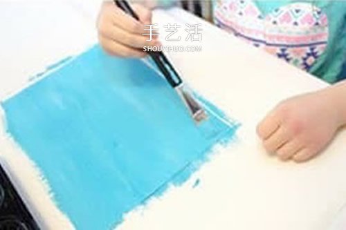 巧用棉花作畫！幼兒手工櫻花樹賀卡制作方法 -  itrip.net.cn