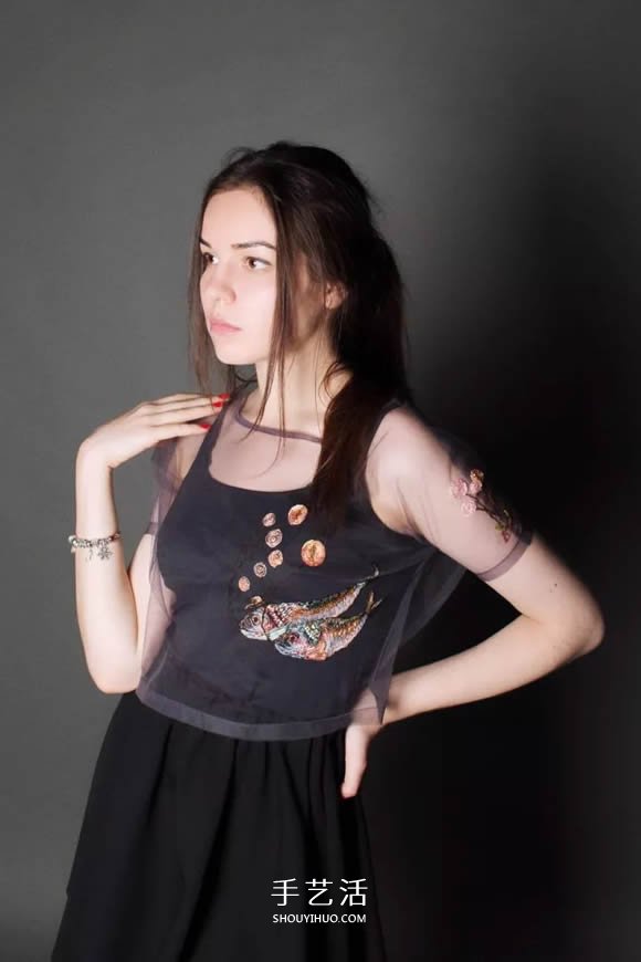 在薄紗上刺繡 讓衣服仿佛活過來了一樣精彩！ -  itrip.net.cn